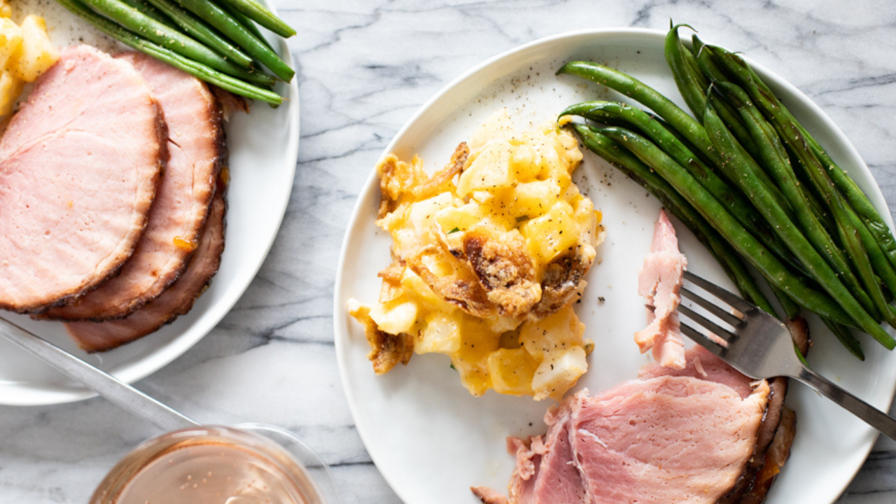 Easy Cheesy Potato Casserole: A Family Favorite Side Dish